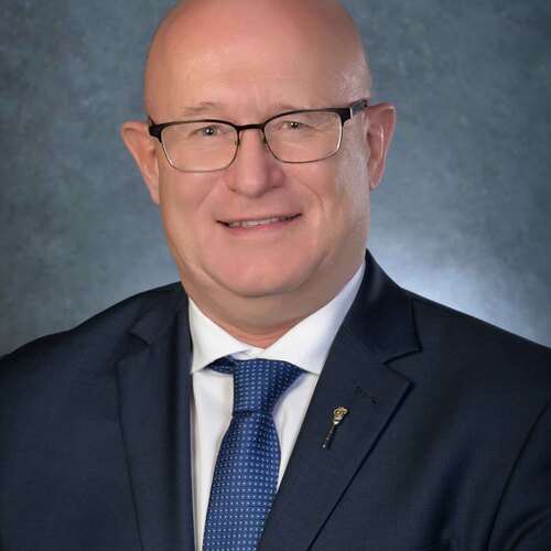 Honourable Warren Kaeding